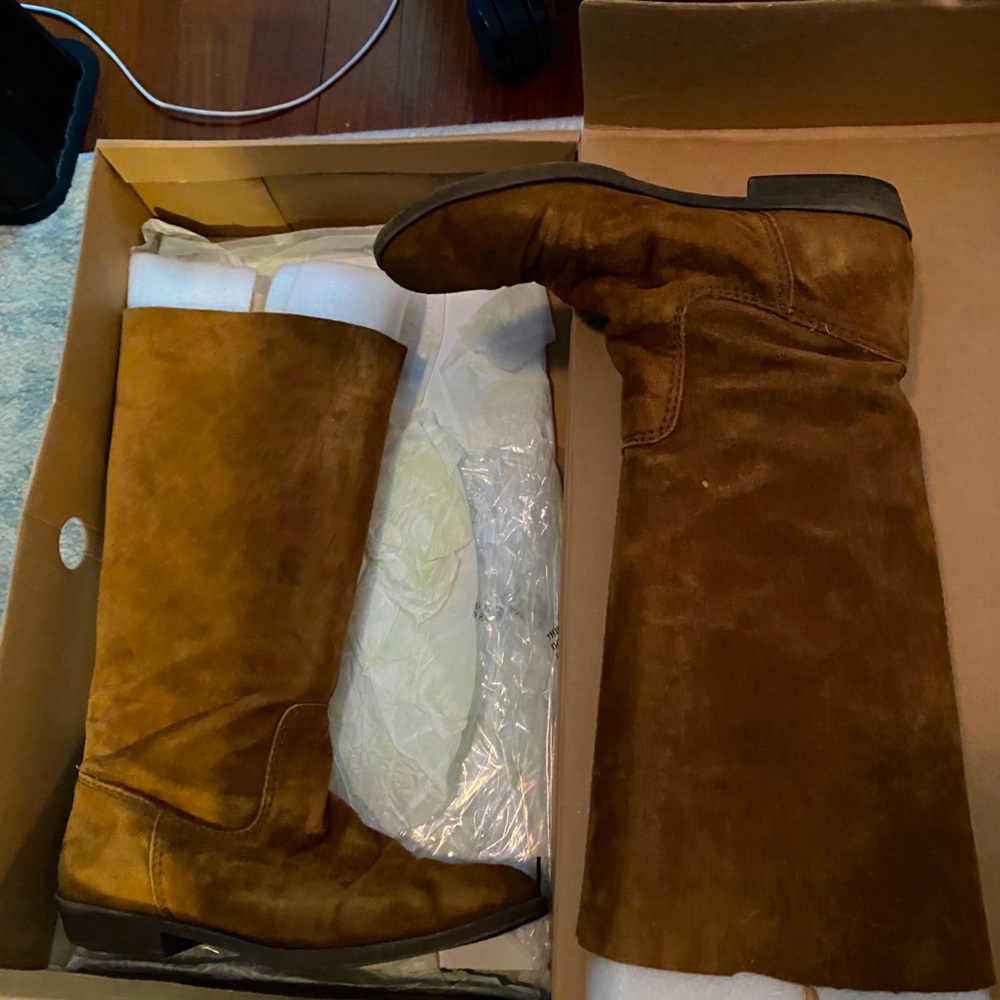 Nine West tall Suede boots